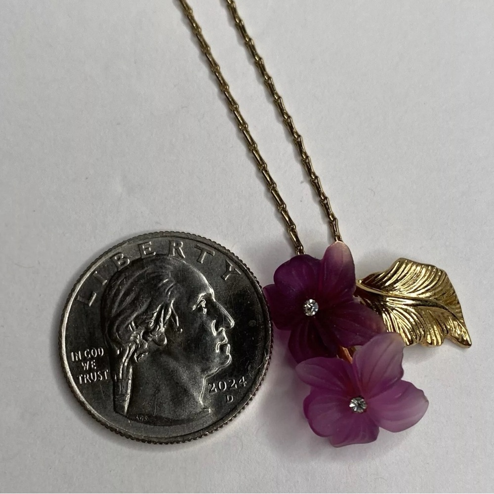 Dior Frosted Flower Necklace - Picture 8 of 9